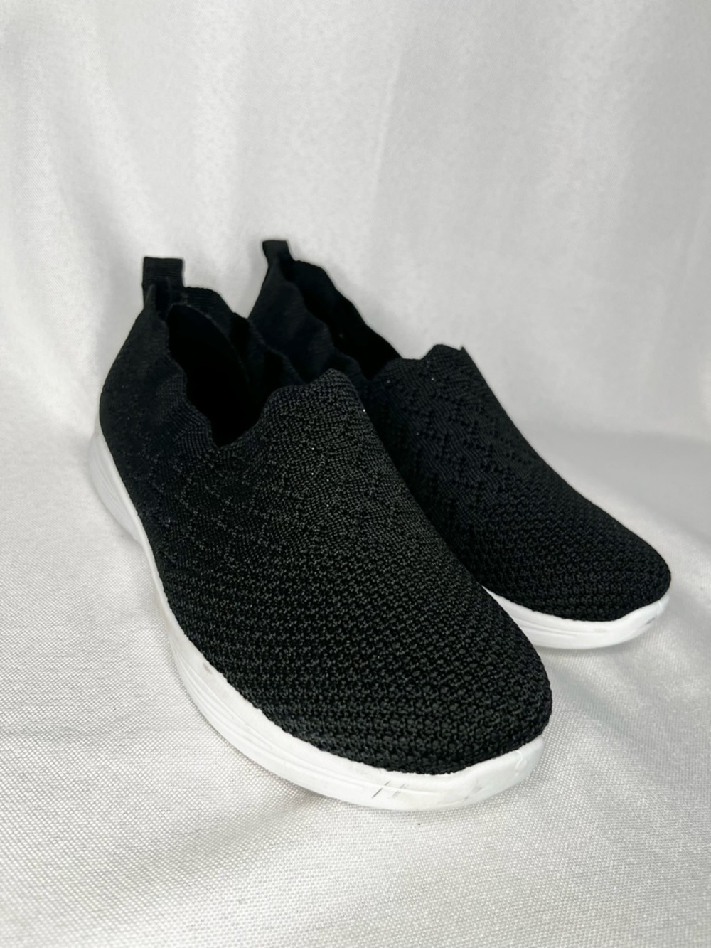 Tommy Bahama Black Knit Slip On Comfort Stretch Lightweight Sneakers Women’s 6.5